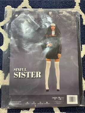 NEW Hauntlook Sinful Sister Halloween Costume